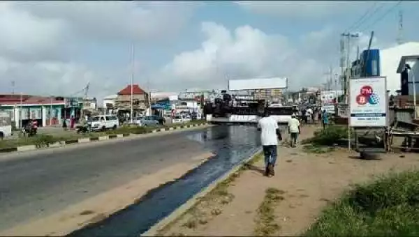 Collateral Loss as Tanker Loaded with Fuel Falls at Ring-Road, Ibadan (Photos)